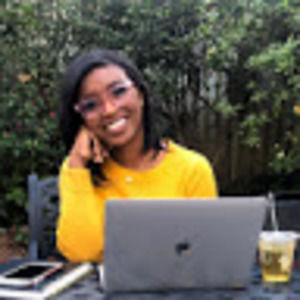 Meet your Posher, Sara